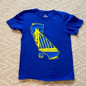 Golden State Warriors t-shirt
Fanatics brand
Men’s size small